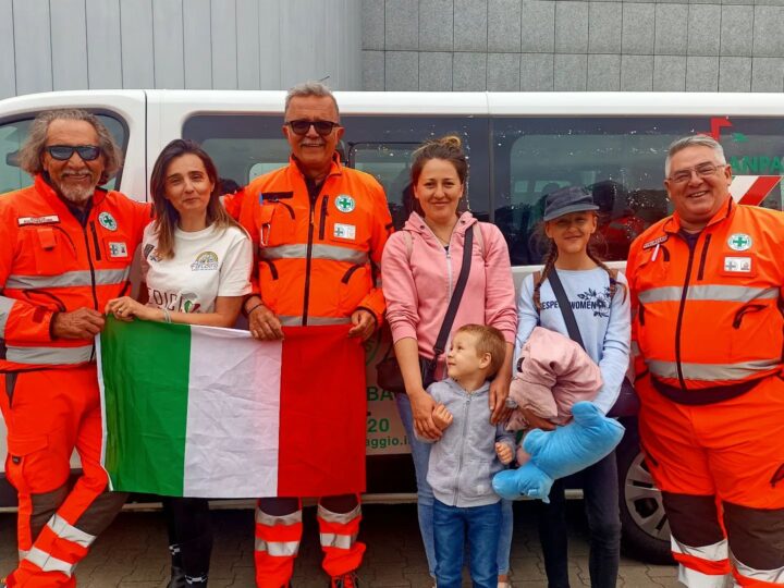 Missione compiuta: 250 profughi ucraini vengono accolti da Sedicimedia